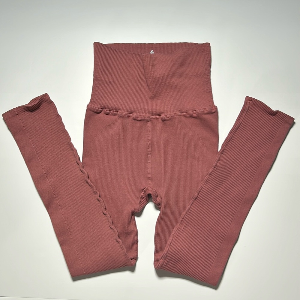 FP Movement Free People Happiness Runs Leggings Woodrose M/L NWOT